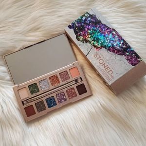 Urban decay stoned vibes Eyeshadow palette